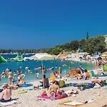 Apartamento 2 Bedroom Stunning Apartment In Pula *