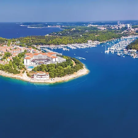 2 Bedroom Gorgeous In شقة *