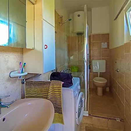 شقة 2 Bedroom Gorgeous In *