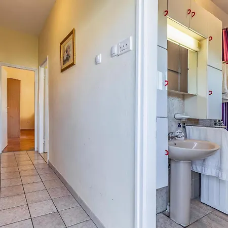 Appartement 2 Bedroom Gorgeous In