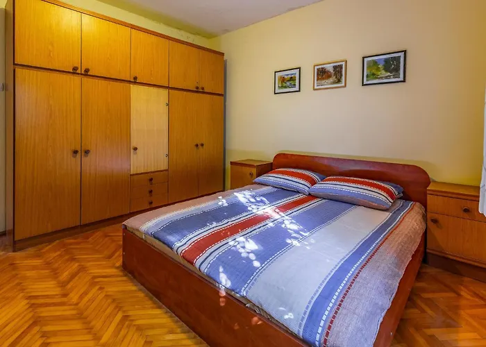 公寓 2 Bedroom Gorgeous In *